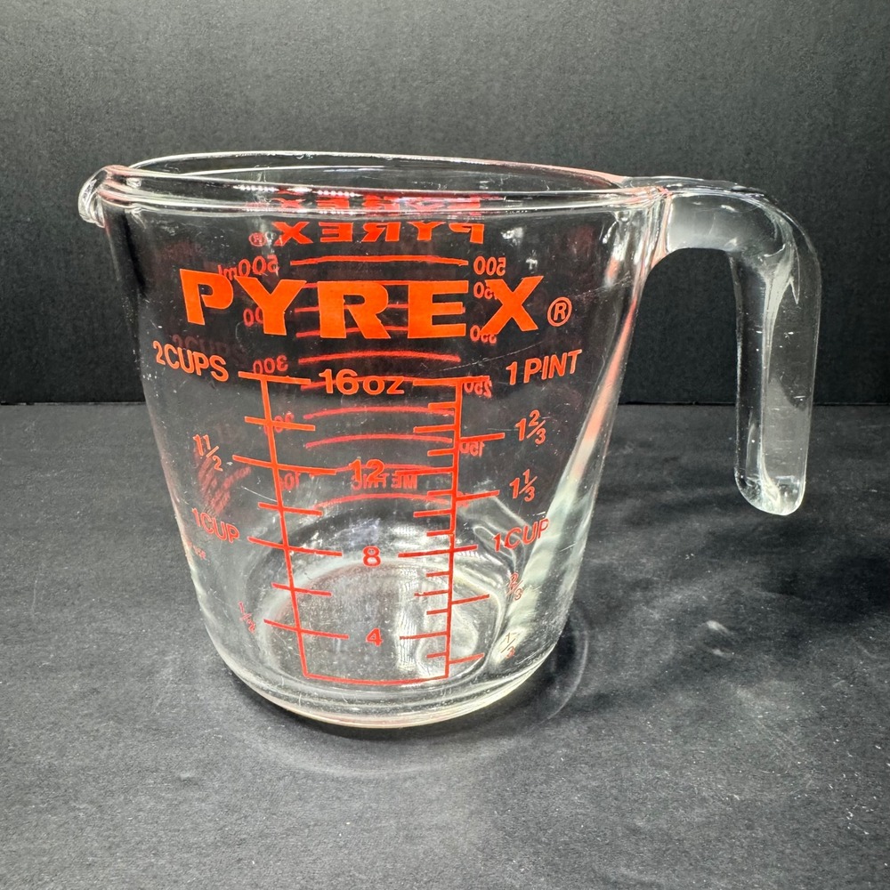 Vintage Pyrex 516 Glass Measuring Cup 2 Cup 16oz Red Lettering D-Handle USA Made